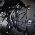 Мотоциклет Yamaha YZF-R1 - подобрена quick shift система за превключване без съединител